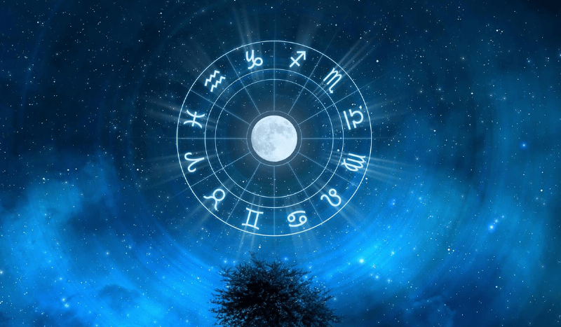 Hình ảnh người sinh ngày 12 tháng 10 cung Thiên Bình đang trò chuyện vui vẻ, thể hiện tính cách hướng ngoại và khả năng giao tiếp tốt