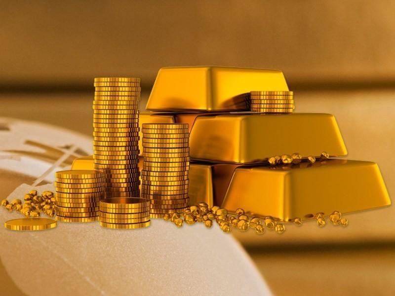 Mặt tiền một cửa hàng vàng lớn và uy tín tại trung tâm thành phố Hải Phòng, có nhiều người ra vào giao dịch