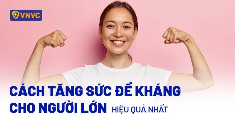 Hình ảnh một người đang tập thể dục nhẹ nhàng hoặc ngồi thiền bên cửa sổ vào lúc bình minh, thể hiện lối sống lành mạnh, chủ động