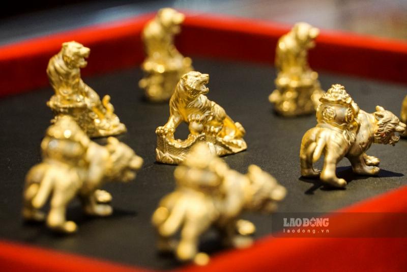 Các yếu tố vĩ mô và vi mô ảnh hưởng đến giá vàng
