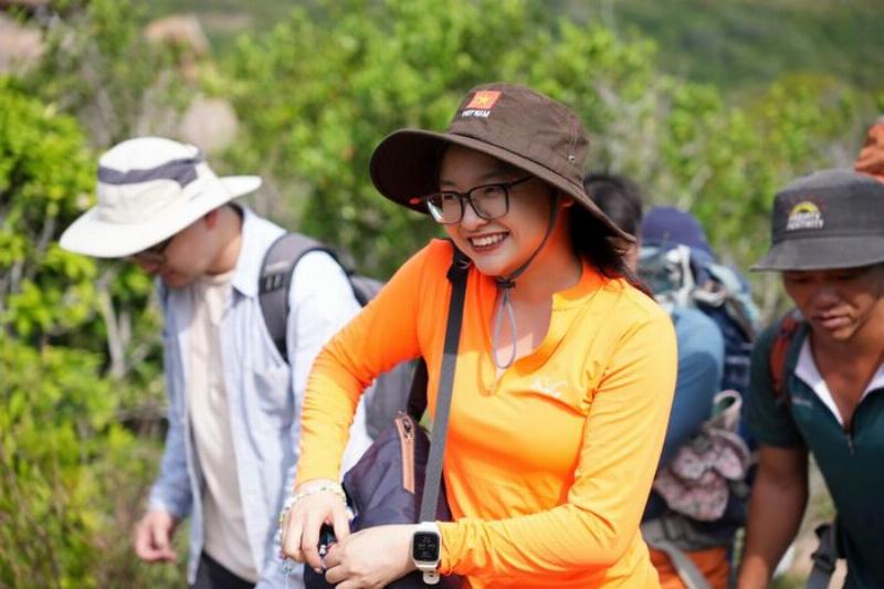 Hình ảnh minh họa sự tương tác và kết nối sâu sắc trong các mối quan hệ của cung Thiên Yết